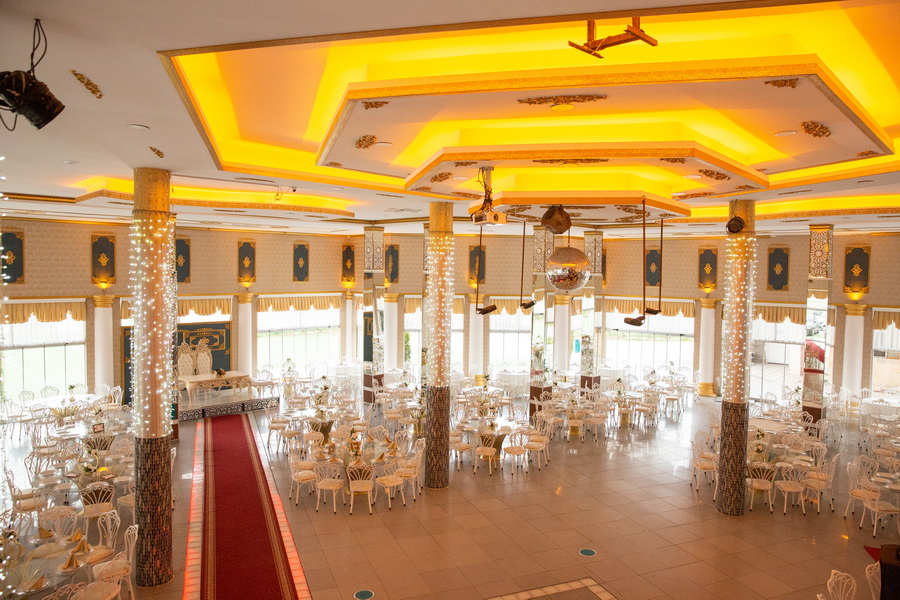 Kütahya Wedding Shop - Wedding Shop Poolside