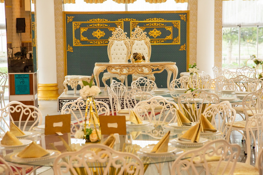 Kütahya Wedding Shop - Wedding Shop Poolside kır düğünü mekanı — Merkez