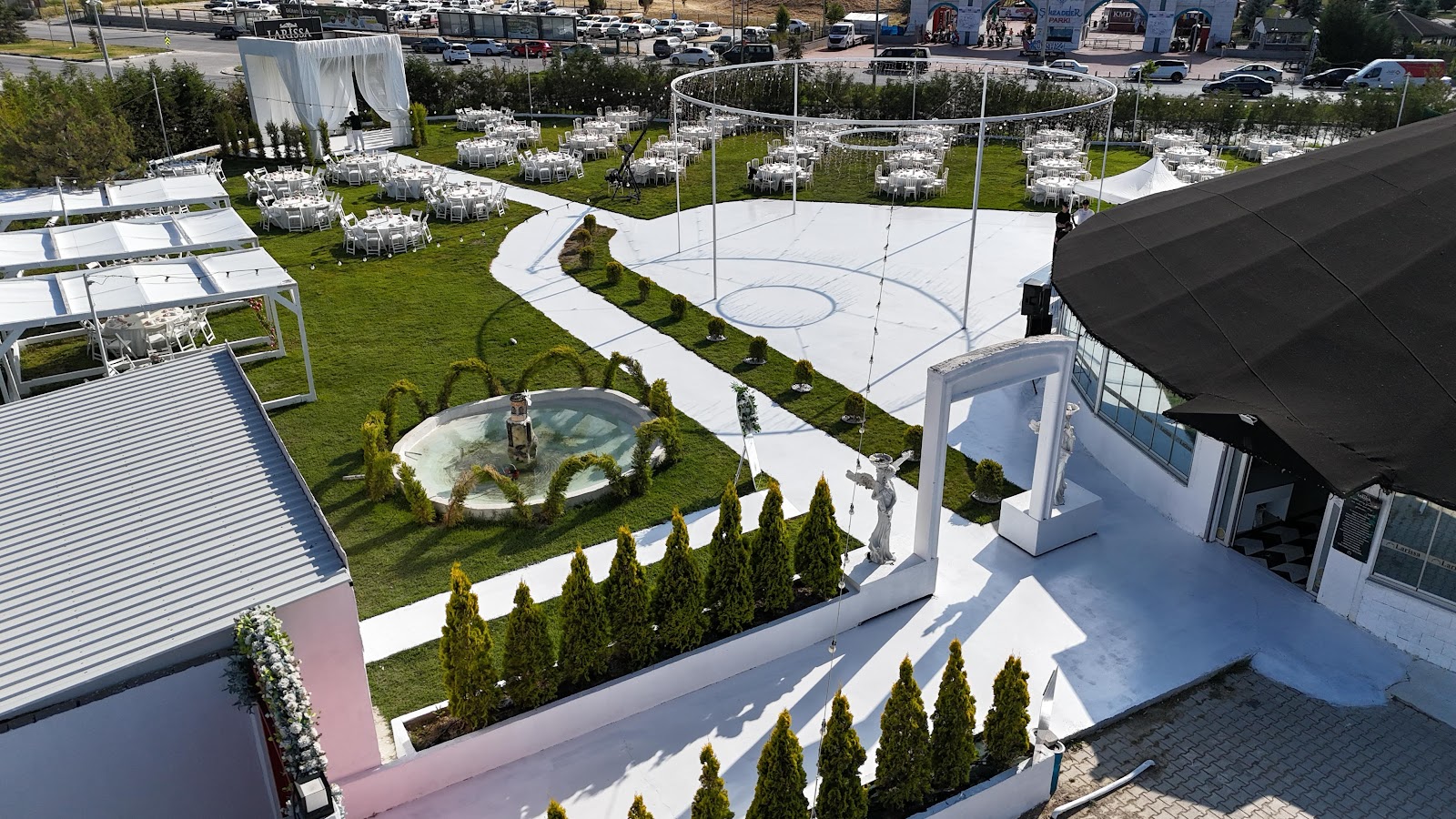Larissa White Garden Kütahya kır düğünü mekanı — Merkez