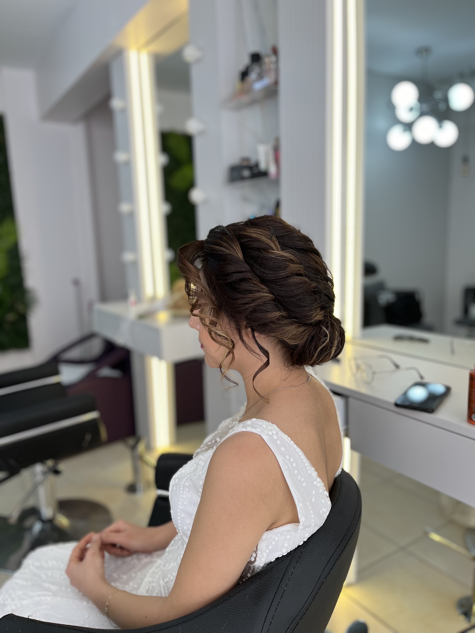 Şenay Yıldız Makeup studio Bride Studio Kütahya