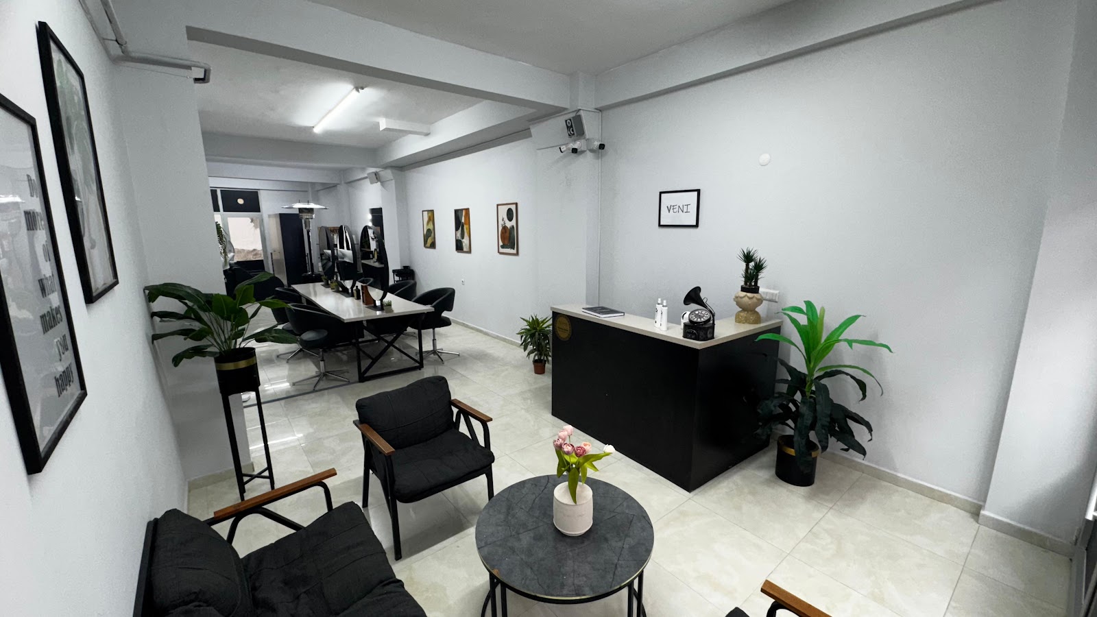Veni Hair Studio - Kütahya Bayan Kuaförü ve Güzellik Salonu