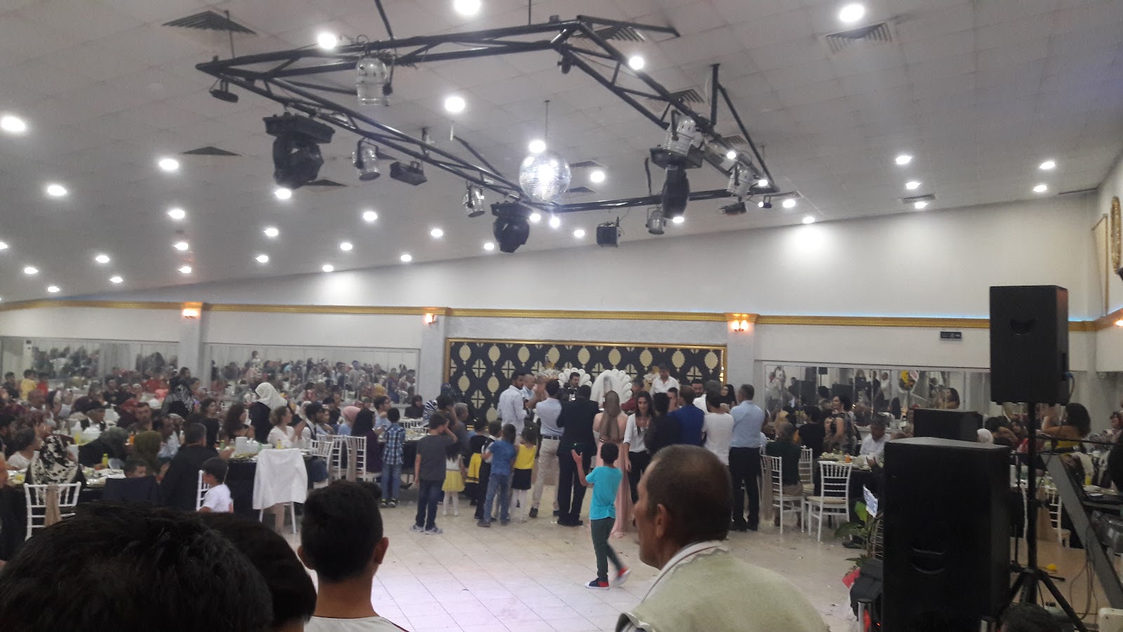 Z & Z Wedding Halls